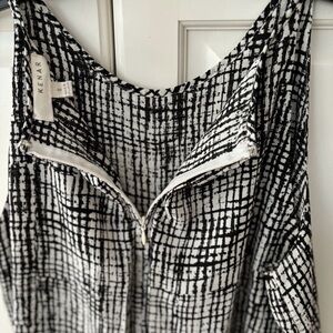 Kenar Monochrome Patterned Sleeveless Blouse